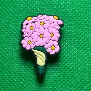🌼 (5/$10 or 10/$15)NEW “Engagement or Wedding” Croc Charm Collection Bouquet